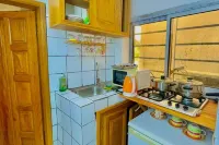 1Bed Studio Sleeps 2 - Wifi Parking