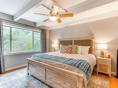 Estes Park Condo w/ Deck & Views ~ 3 Miles to Rmnp