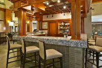 Hotel Auburn Hills - bar