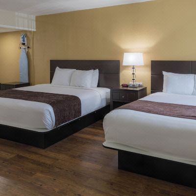 Comfort Room 1 King & 1 Queen Bed, Non Smoking Ocean Reef Hotel Promo Code