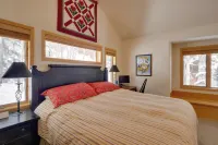 Slopeside Sanctuary - Penthouse < 1 Mi to Lifts! - 3-Star