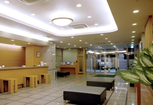 호텔 루트 인 가나자와 에키마에 외관