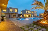 Lunamar Pension - Private Pools