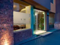 Savannah Cordoba Hotel Hotels near Mitre Train Station