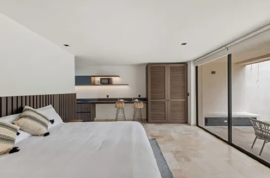 Artra - modern comfort with pool