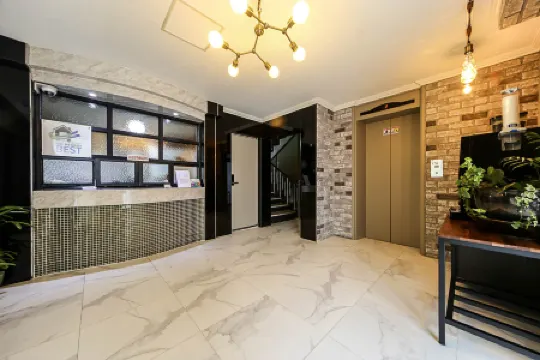 Goejeong We've in Busan Отели рядом с достопримечательностью «Морской пляж Тадэпхо»