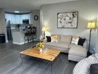 Urban Oasis in Historic Fourth Ward - Walk to Uptown - WiFi & Free Parking