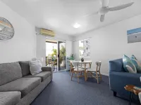 2-Bed Escape with Pool, Steps From Torquay Beach