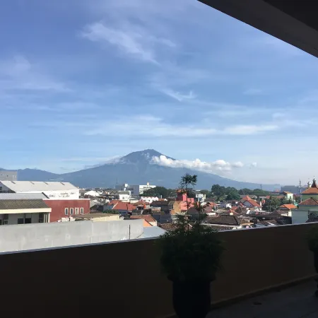 The 1O1 Malang OJ