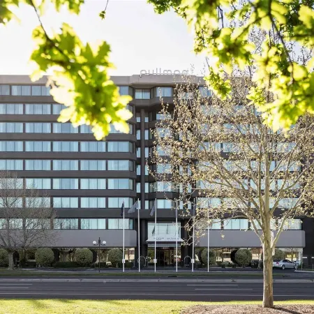 Pullman Melbourne Albert Park Отели рядом с достопримечательностью «Прахран»
