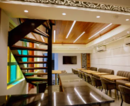Momo's Guest House