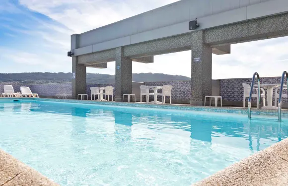 布拉加中心美居酒店