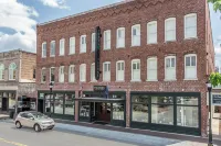 Hotel Florence, Tapestry Collection by Hilton