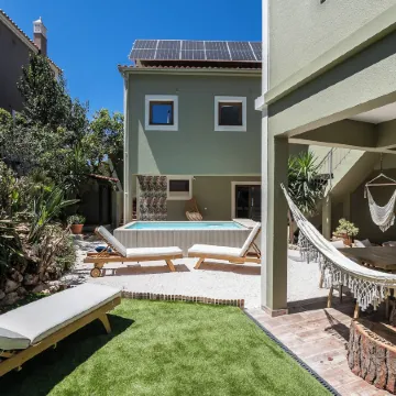 Walk in Hostel Faro Airport