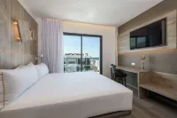 Senator Gandia - balcony