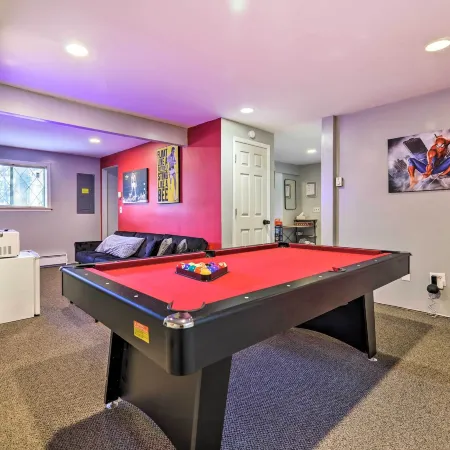 Pocono Summit Getaway with Game Room Walk to Lake!