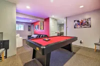 Pocono Summit Getaway with Game Room Walk to Lake!