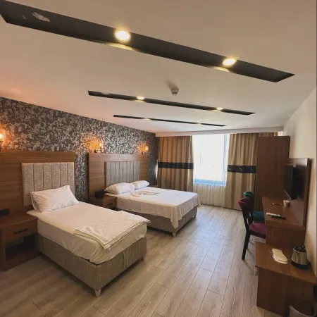 Golden Lux Hotel Antalya Отели рядом с достопримечательностью «Район Калеичи»