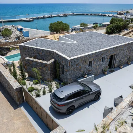 Mneme Suites & Villas