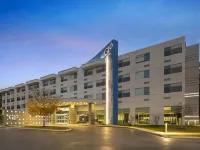 GLo Best Western Nashville Hotels near Nashville International Airport