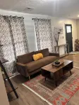 Cozy family home. 19 minutes from Churchill Downs