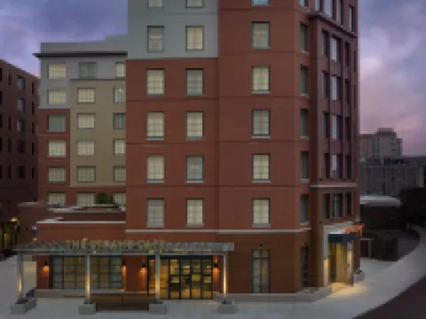 キャノピ･バイ･ヒルトン イサカ ダウンタウン イサカのホテル