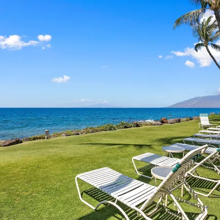 Kamaole Nalu 305 - Breathtaking Ocean Views, Renovated, Ocean Front, Split AC!