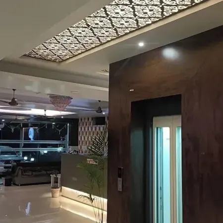 Hotel Shree Rajrajeshwar Palace