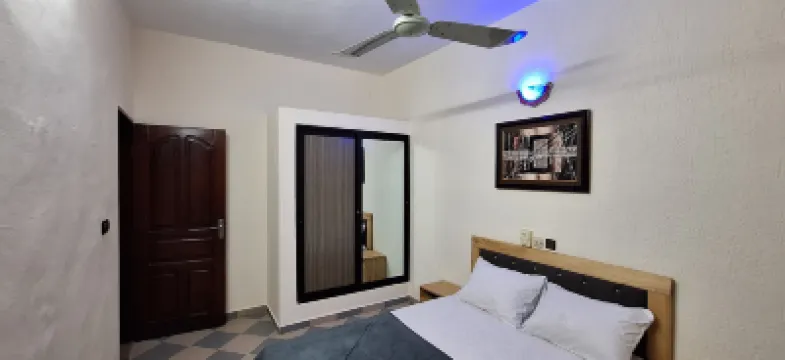 Deluxe 2 Bed Rooms Apartment in Cotonou Hotels in 
