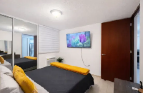 Bayshore Apt.|2PPL| Beach| Balcony| Top Location