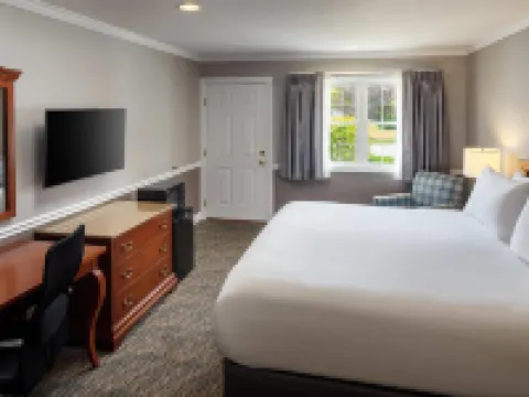 Golden Gables Inn Dazzler Select by Wyndham Hotels in North Conway