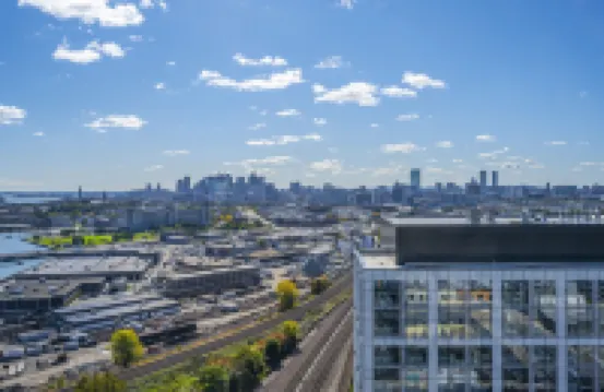 Stylish 1BR in Assembly Square | Pool, Gym & Views