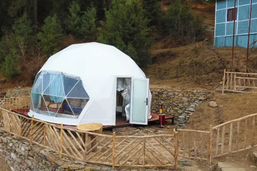 The Zukhara - A Luxury Glamping Dome Resort in Narkanda - Condos