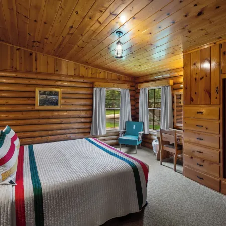 El Western Cabins & Lodges