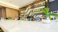 One Sixteen Hotel - bar