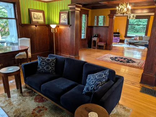 Evermore Guesthouse - Homestays