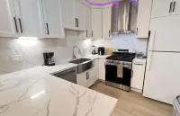 8354 Adam Unit B 1Bed 1Bath by SD Stay - Homestays