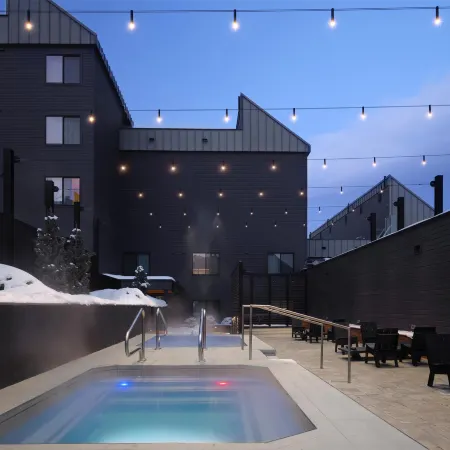 Hotel Alpenrock Breckenridge, Curio Collection by Hilton