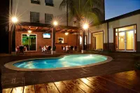 Comfort Inn Real San Miguel - Kolam Renang