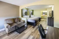 Super 8 by Wyndham Jackson MS