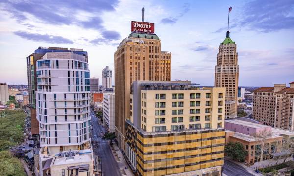 Drury Plaza Hotel San Antonio Riverwalk