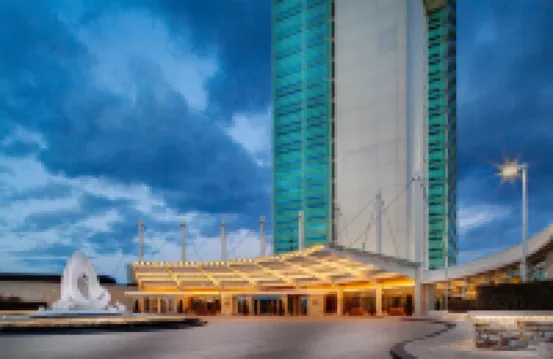 Hilton Lac Leamy Hotels in 