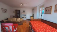 B&B Brunate Kangucavallo