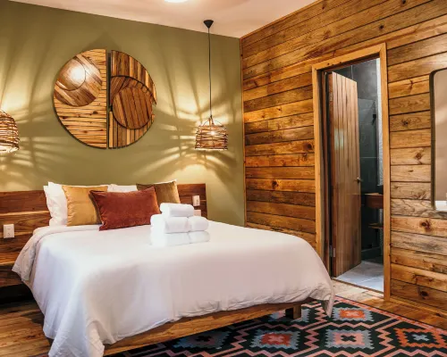 Palmar Beach Lodge Hotels in Bastimento