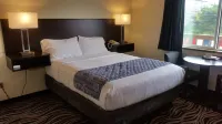 Tradewinds Motel