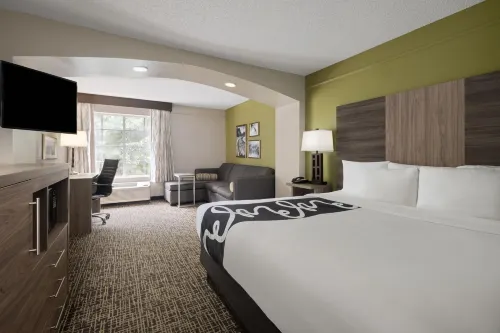 La Quinta Inn & Suites by Wyndham Atlanta Stockbridge