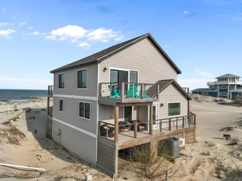 Salty Anchor oceanfront sunrise Carova4WD only!  Pets not allowed!