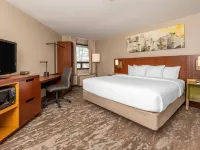 Comfort Inn West Hotels in Kanata