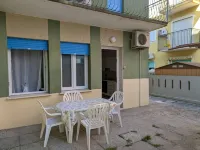 Caorle ground floor property near the sea - Homestays