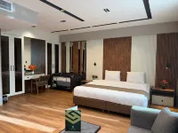แกรนด์ ซาฟซิลี ดีลักซ์ โรงแรมใน